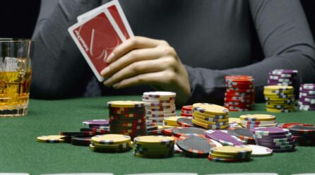 Things to know about playing poker set