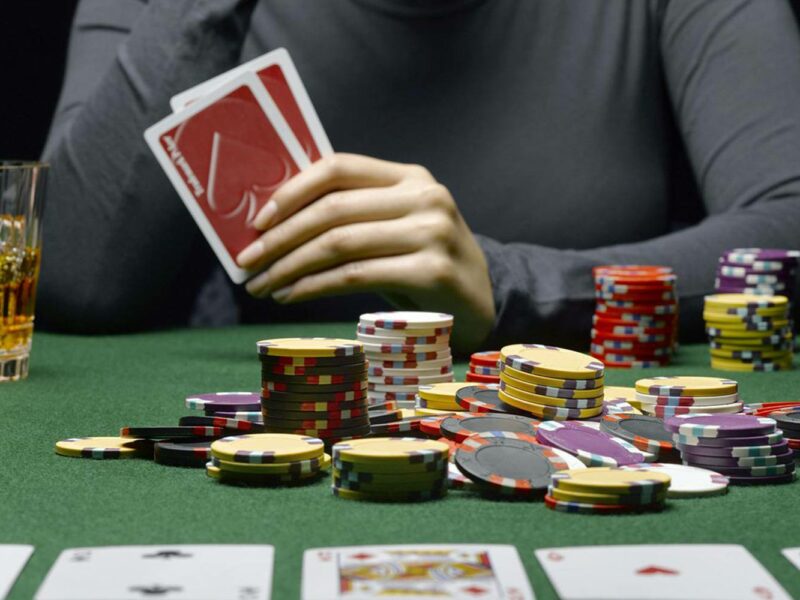 Things to know about playing poker set